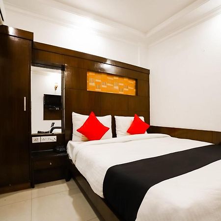 Capital O 6408 Hotel Delhi Heart New Delhi Extérieur photo