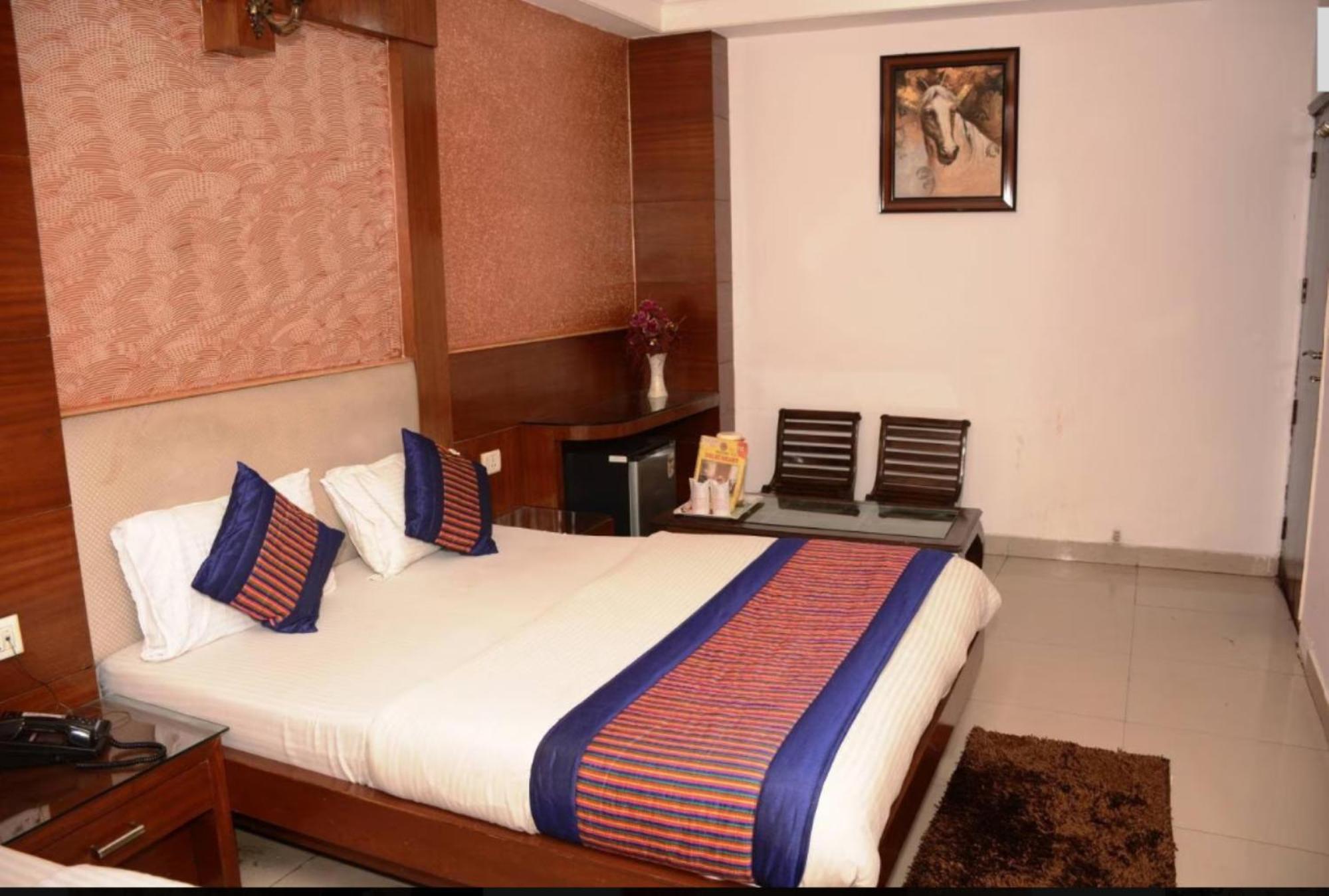 Capital O 6408 Hotel Delhi Heart New Delhi Extérieur photo