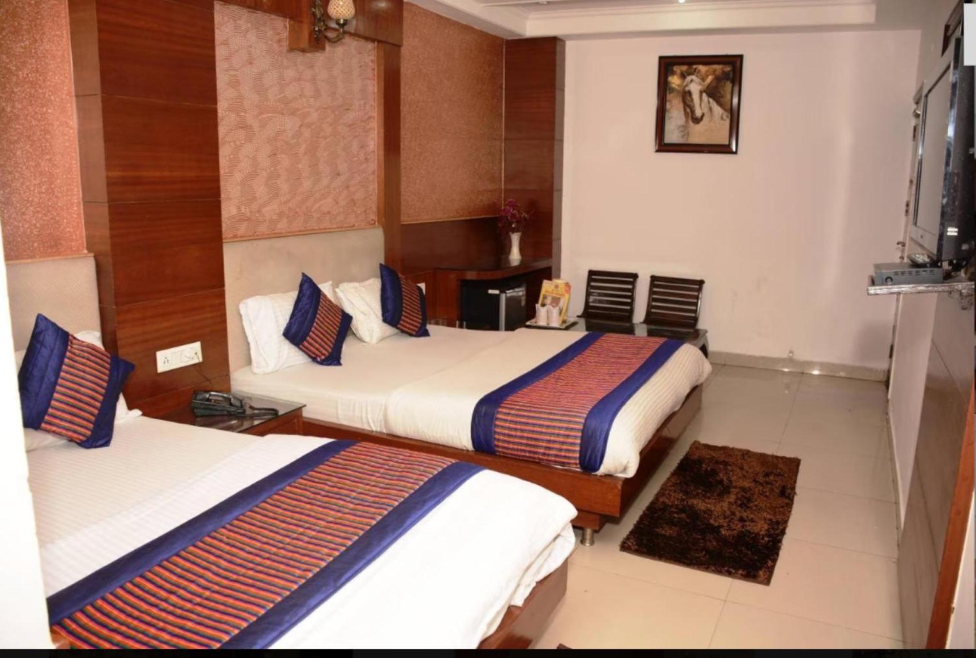 Capital O 6408 Hotel Delhi Heart New Delhi Extérieur photo