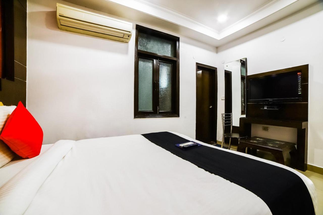 Capital O 6408 Hotel Delhi Heart New Delhi Extérieur photo
